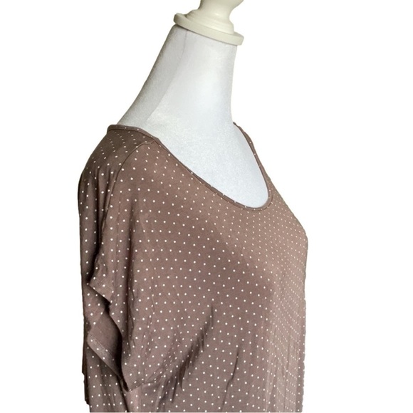 Venus Crew Neck Banded Hem Top - Picture 4 of 11